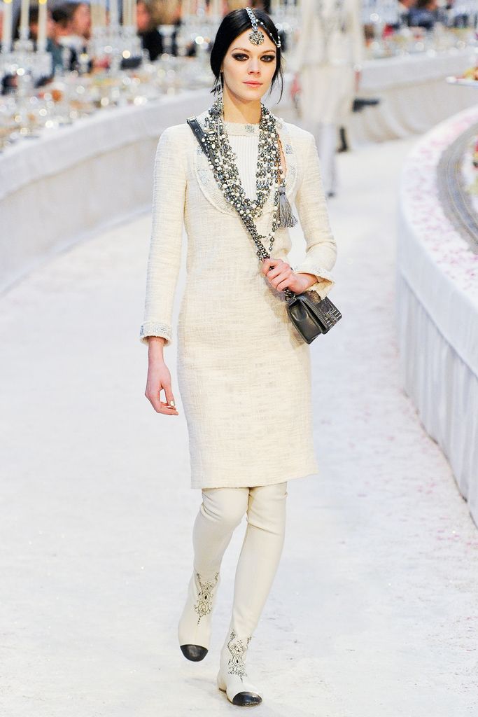 Chanel F/W 12 Look 27