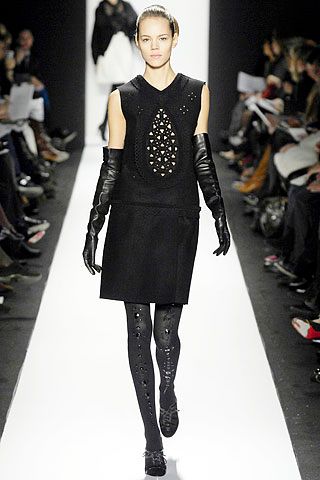 Carolina Herrera F/W 07 Look 1