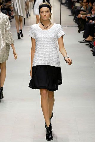 Burberry S/S 07 Look 158