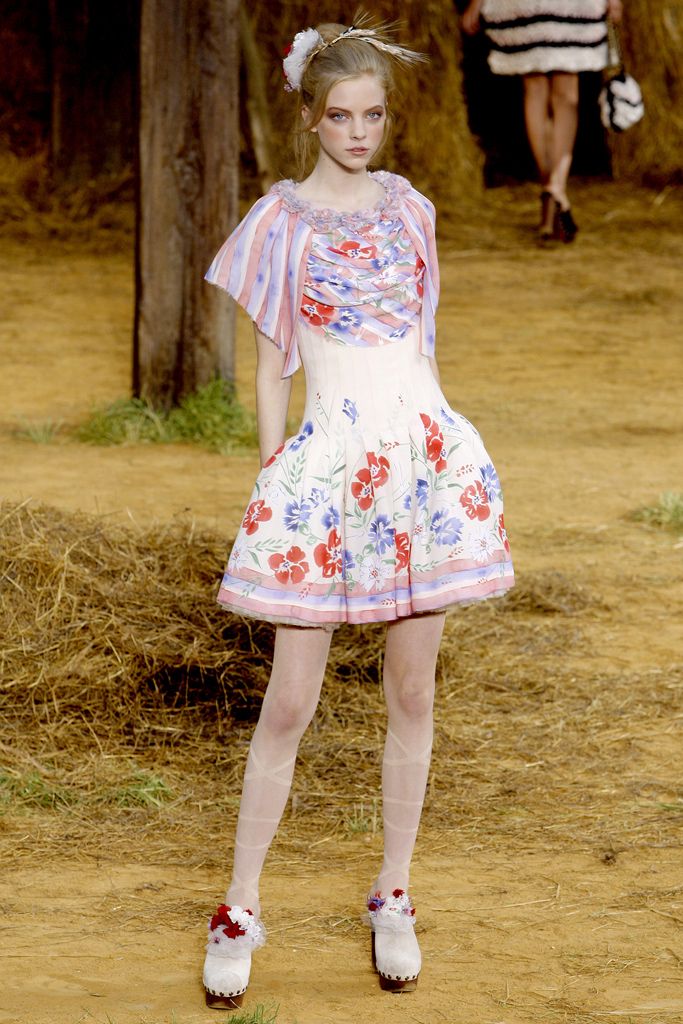 Chanel S/S 10 Look 298