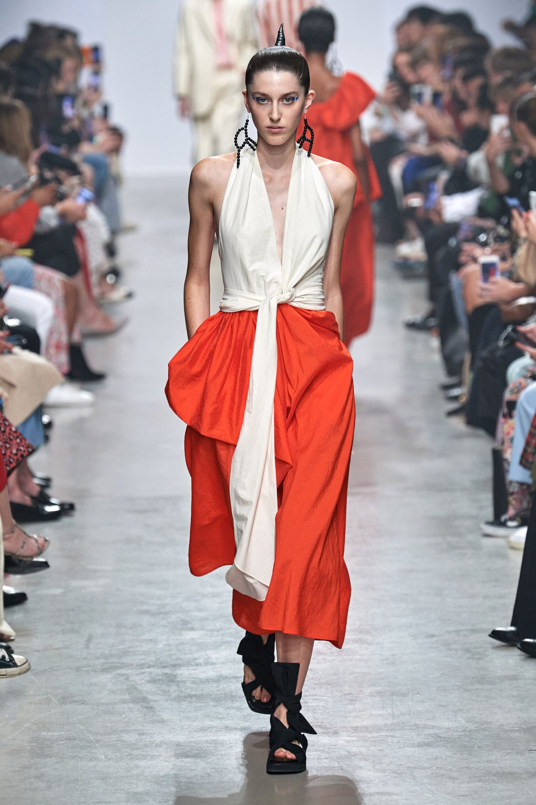 Christian Wijnants S/S 20 Look 76