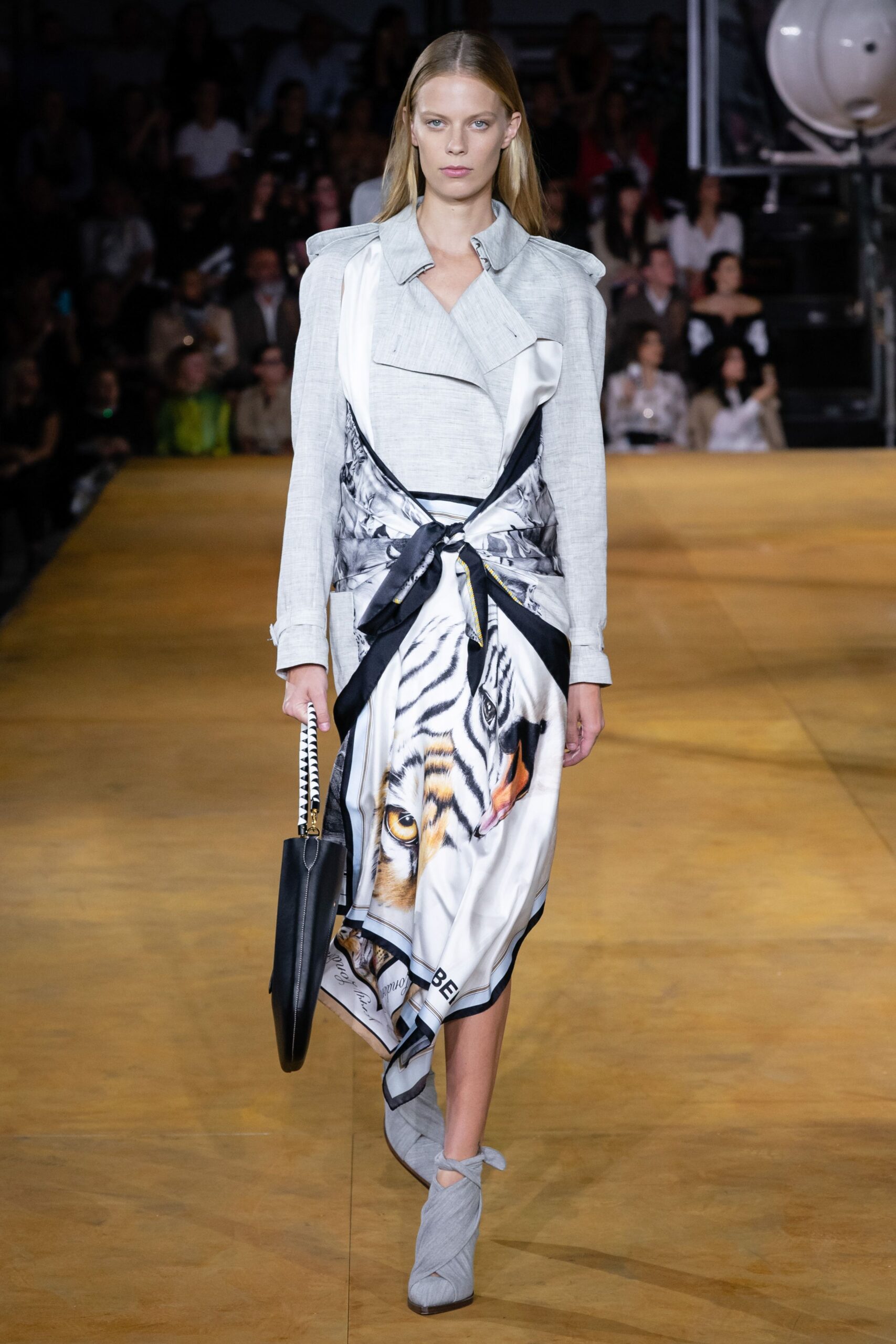Burberry S/S 20 Menswear Look 272