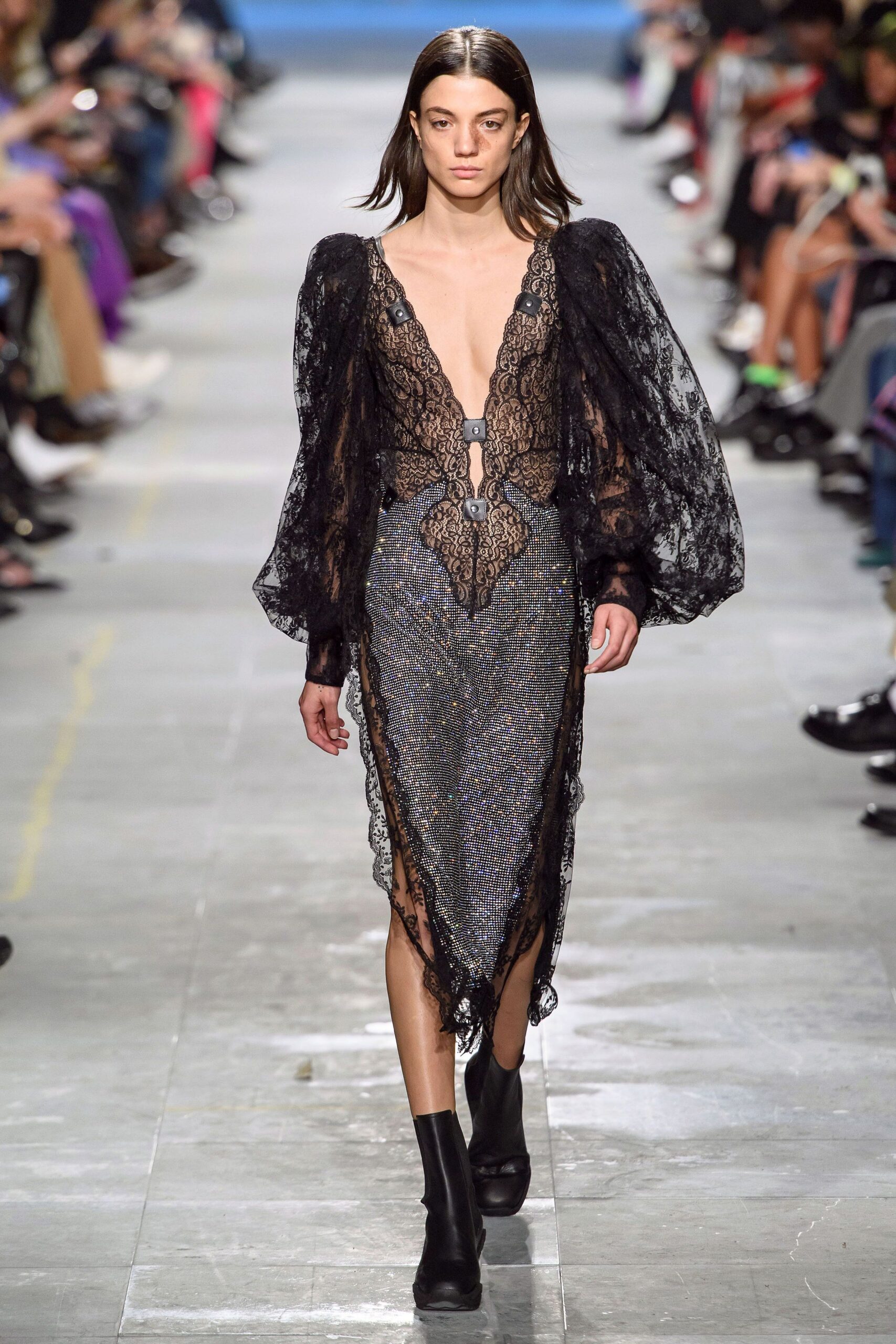 Christopher Kane F/W 19 Look 796