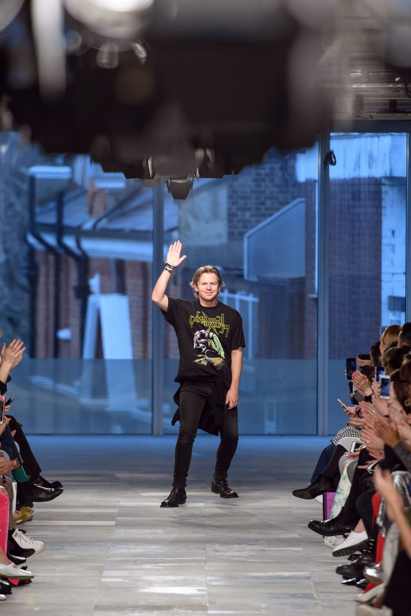 Christopher Kane F/W 19 Look 816