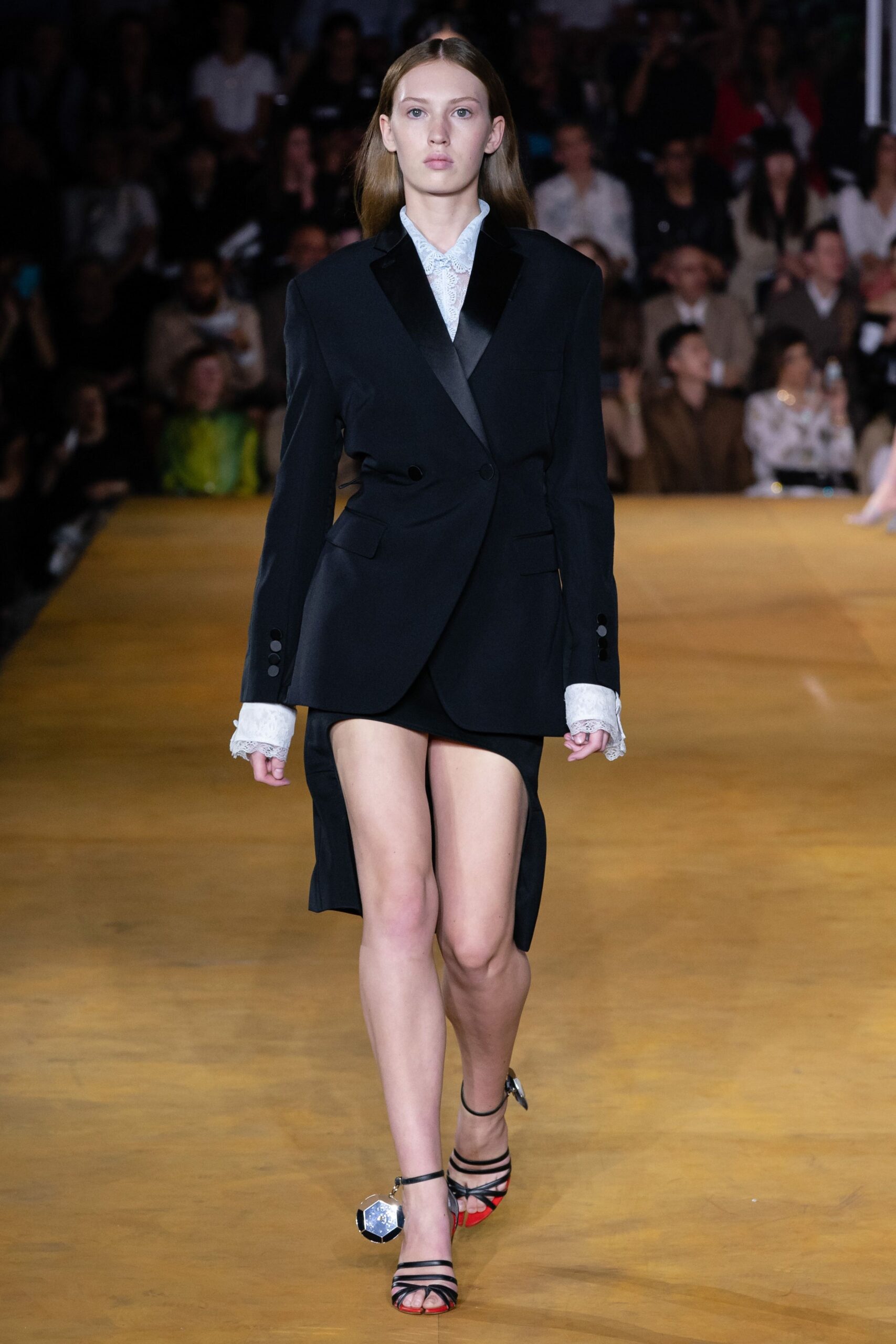 Burberry S/S 20 Menswear Look 889