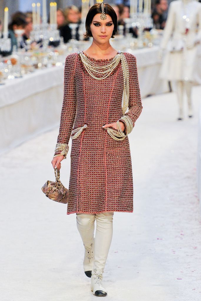 Chanel F/W 12 Look 15