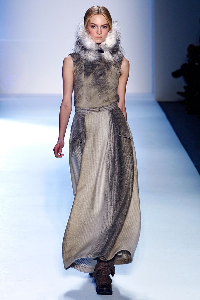 Christian Cota Fall 2011 Ready-to-Wear