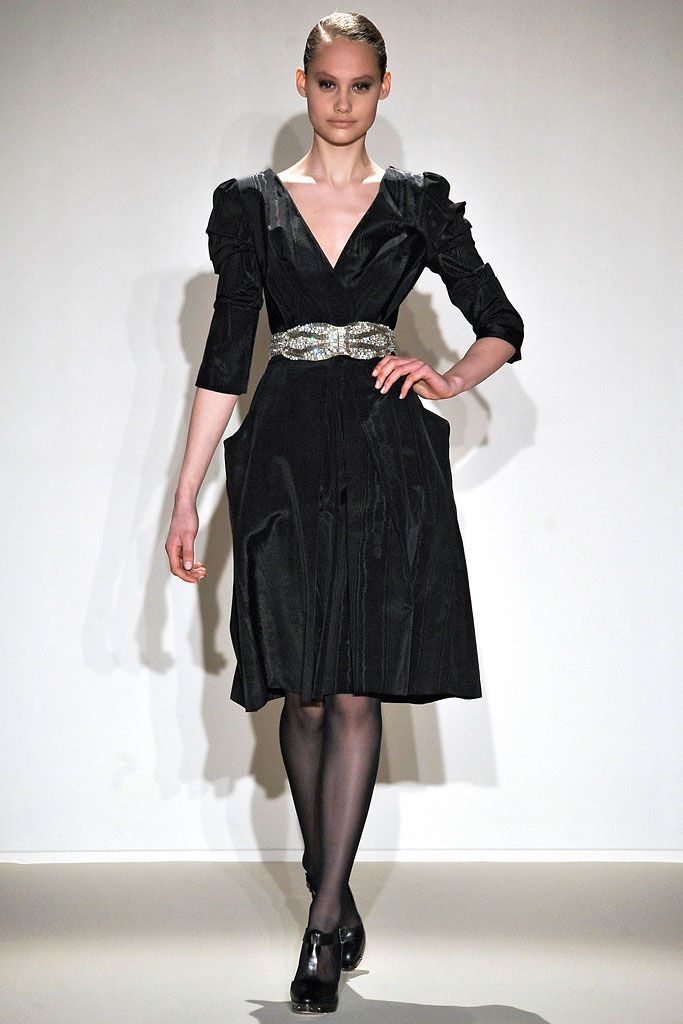 Collette Dinnigan F/W 09 Look 76