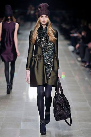 Burberry F/W 08 Look 187