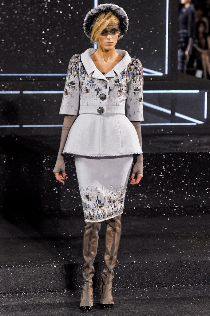 Chanel F/W 11 Couture Look 128