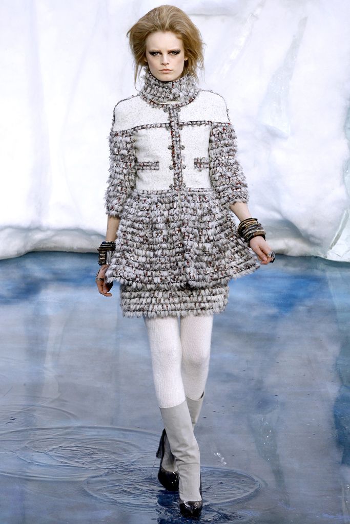 Chanel F/W 10 Look 161