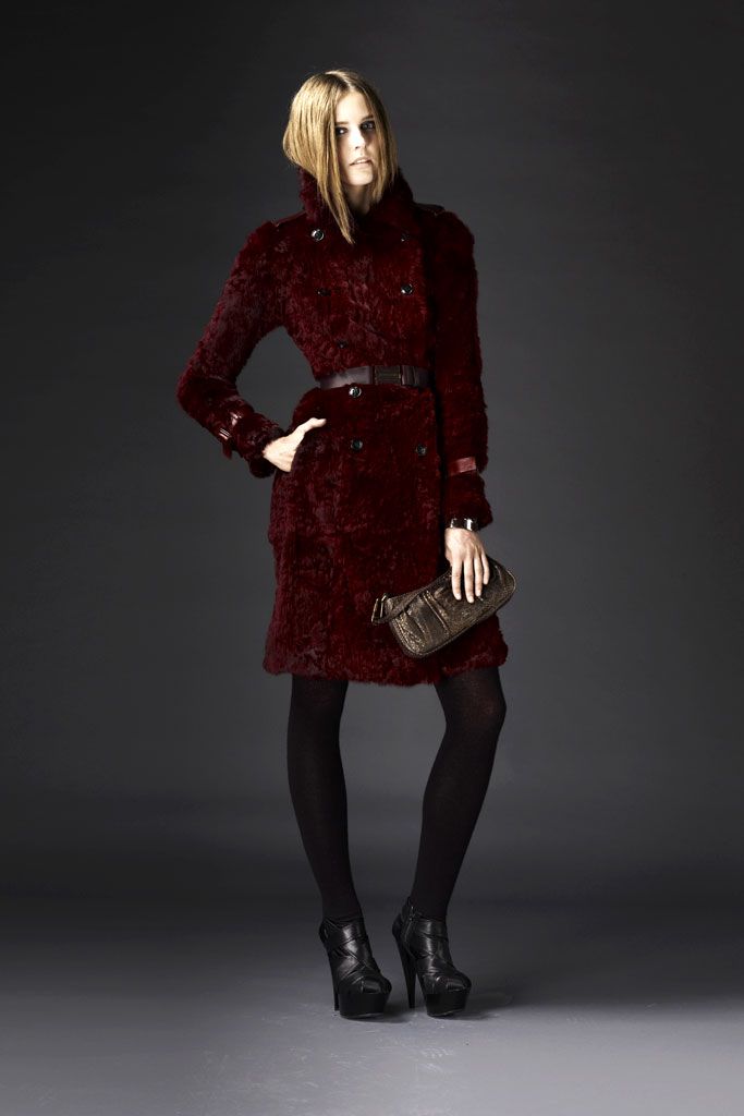 Burberry F/W 10 Look 100