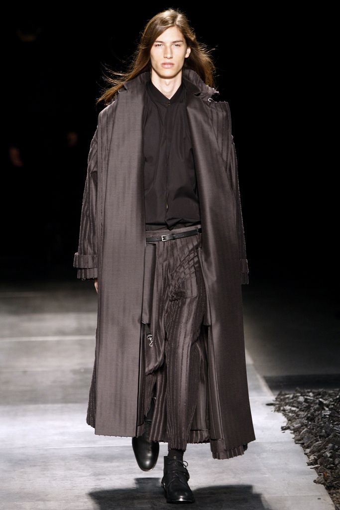 Christian Dior F/W 10 Menswear Look 300