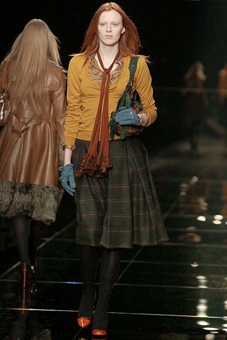 Burberry F/W 05 Look 97