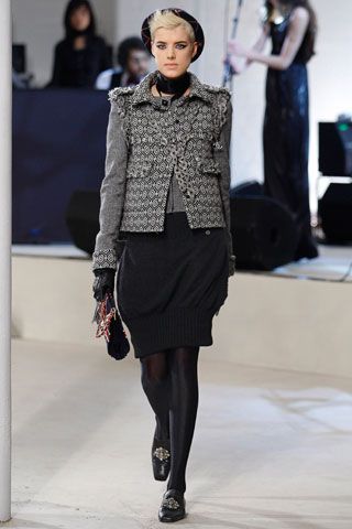 Chanel F/W 08 Look 11