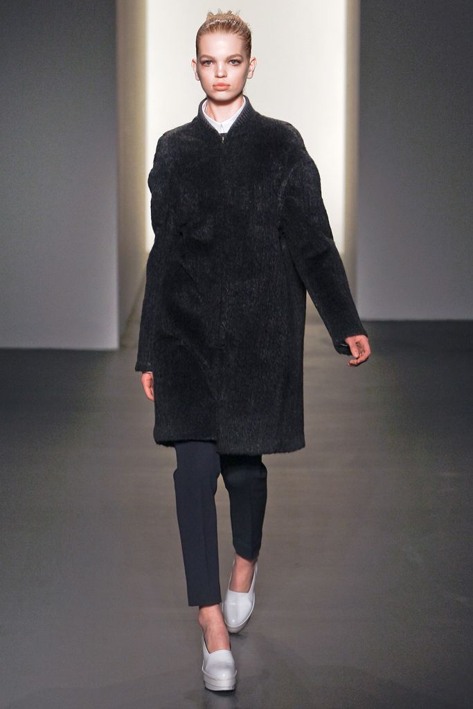 Calvin Klein Collection F/W 11 Look 1