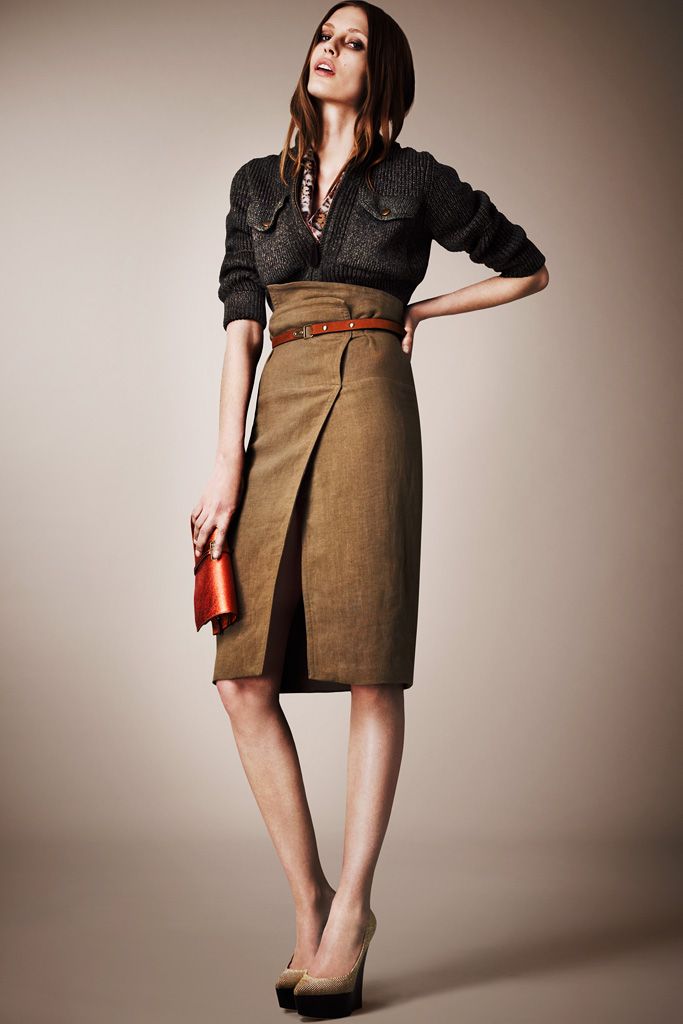 Burberry Resort 13 Look 33