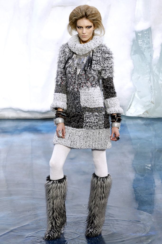 Chanel F/W 10 Look 214