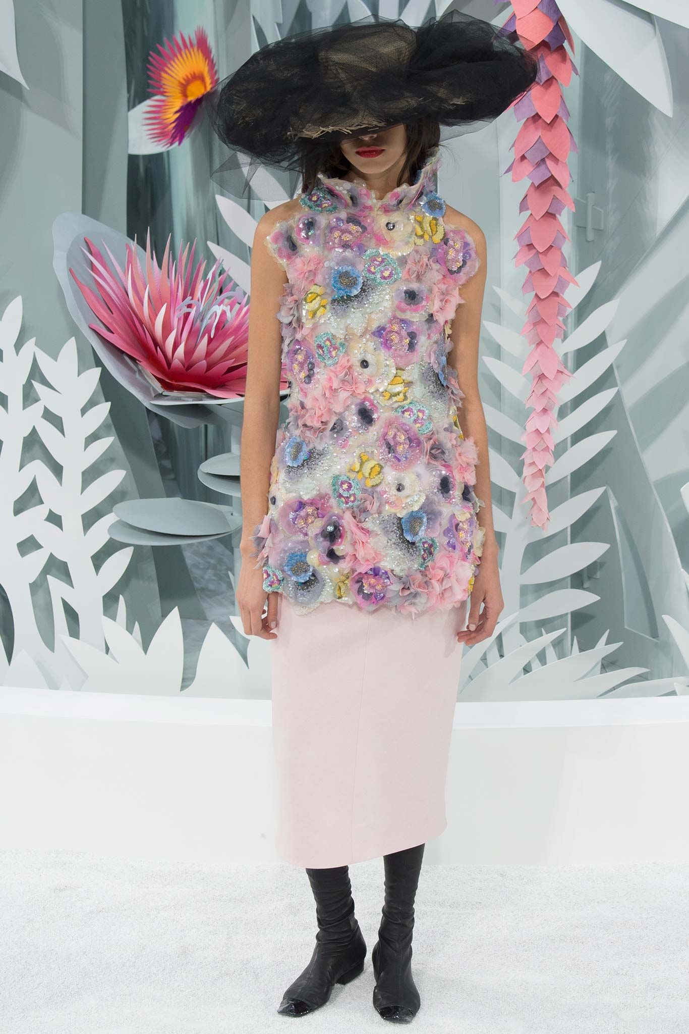 Chanel S/S 15 Couture Look 527