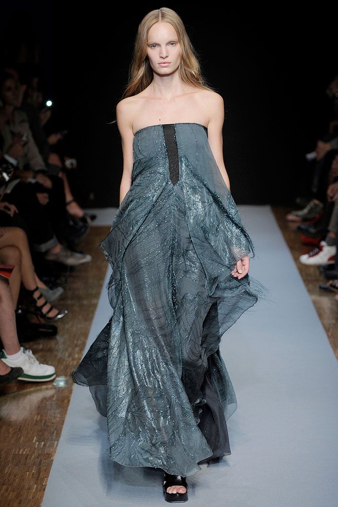 Costume National S/S 10 Look 60