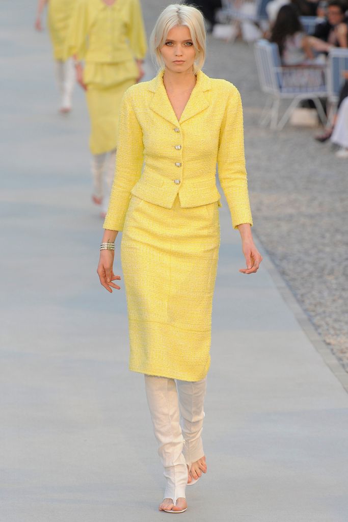 Chanel Resort 12 Look 2
