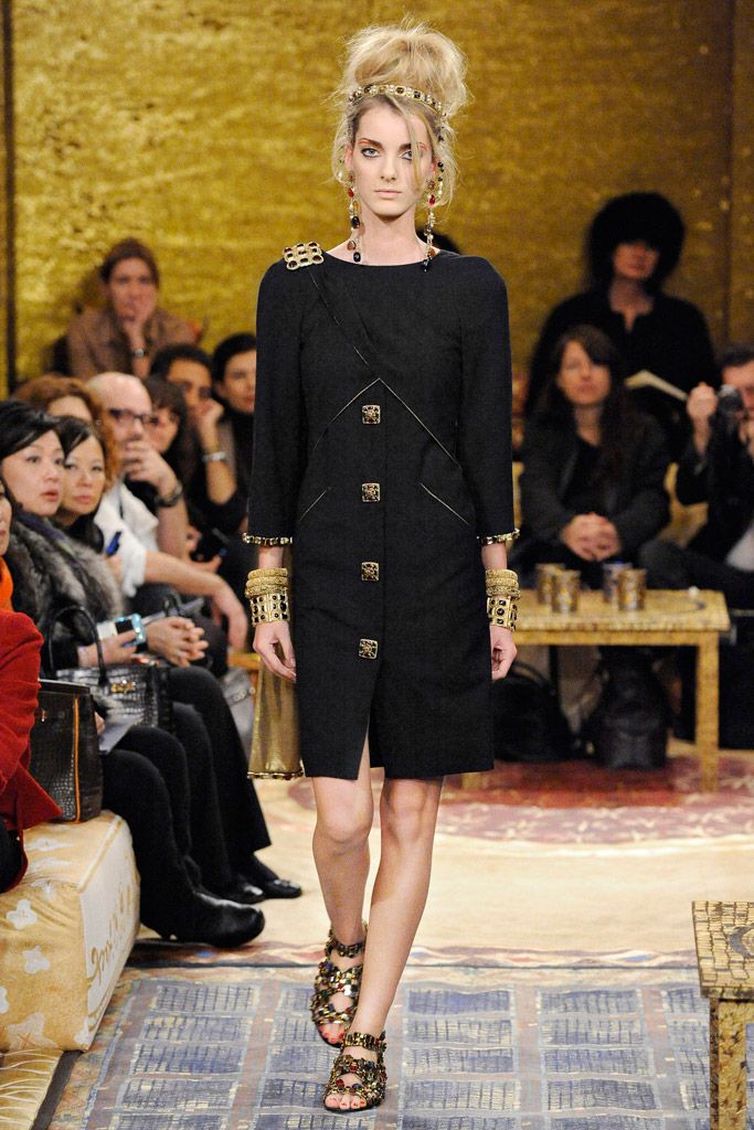 Chanel F/W 11 Look 89