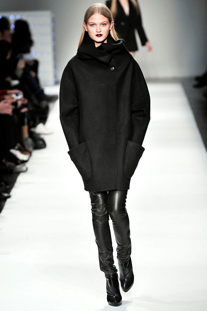 Chalayan F/W 09 Look 205