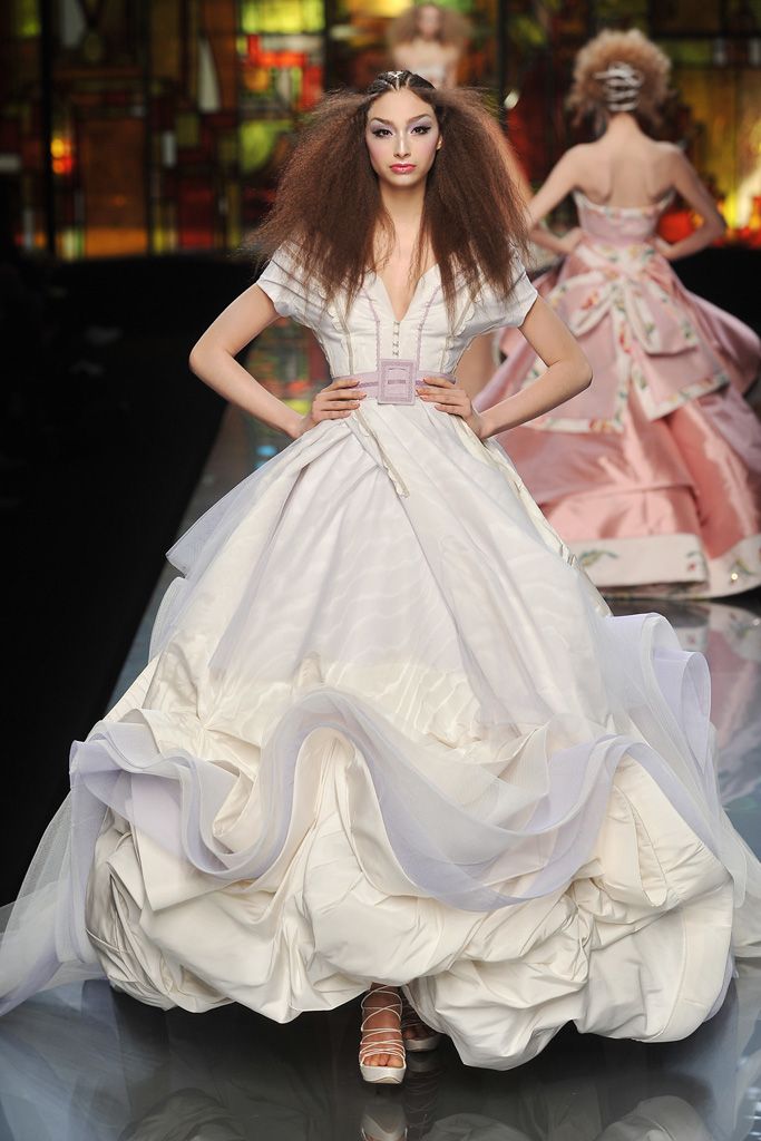 Christian Dior S/S 09 Couture Look 195