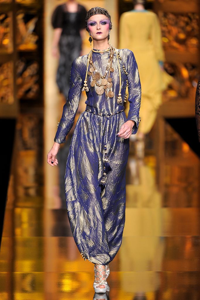 Christian Dior F/W 09 Look 182