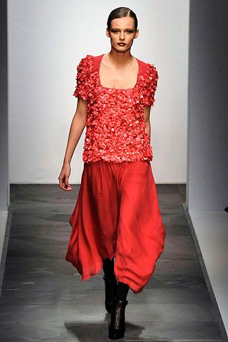 Daks by Giles Deacon F/W 08 Look 31