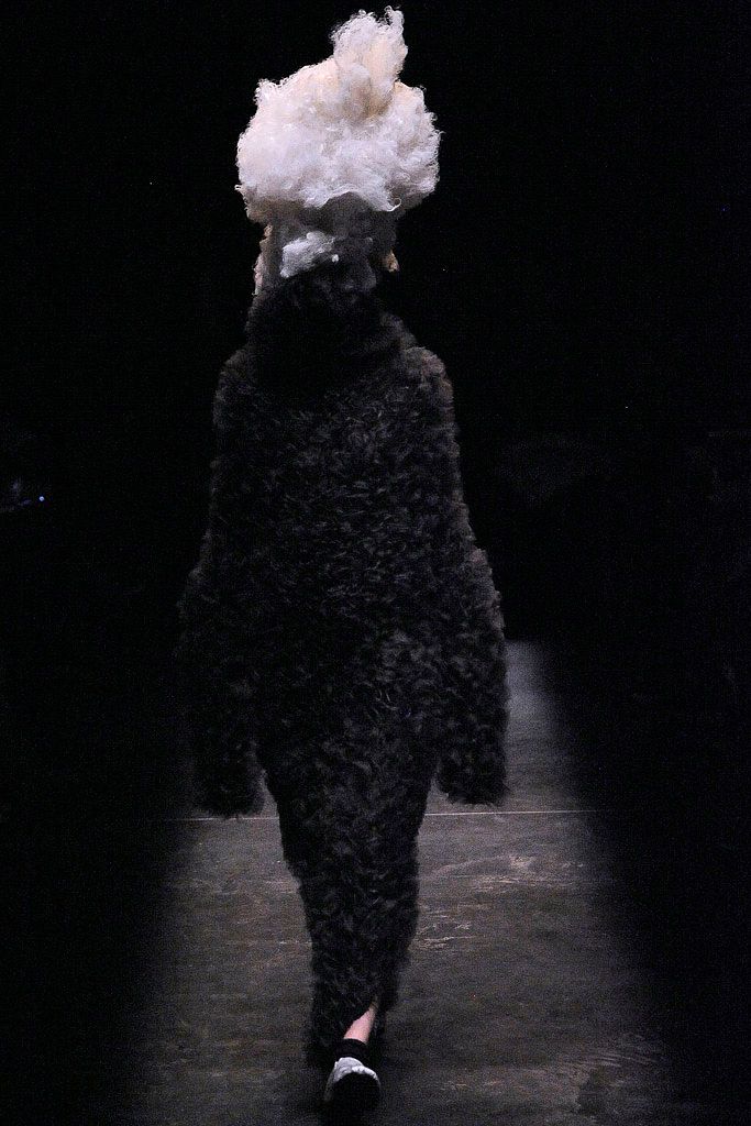 Comme des Garçons S/S 09 Look 243