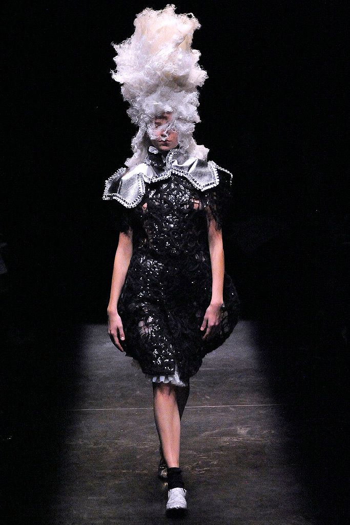 Comme des Garçons S/S 09 Look 54