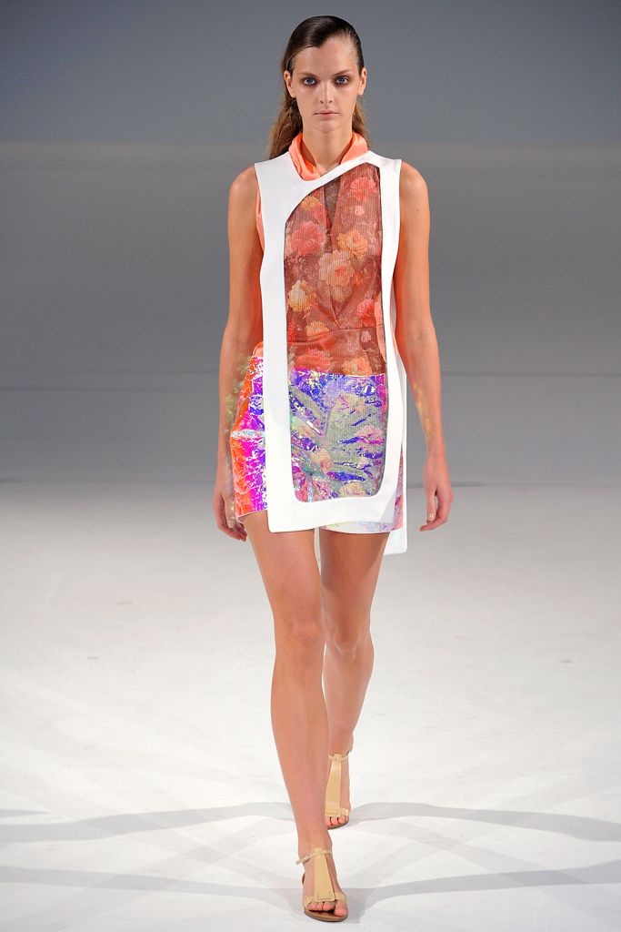 Chalayan S/S 12 Look 175