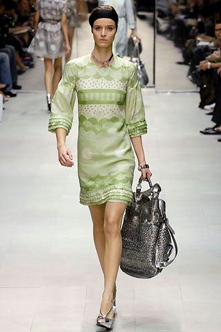 Burberry S/S 07 Look 218