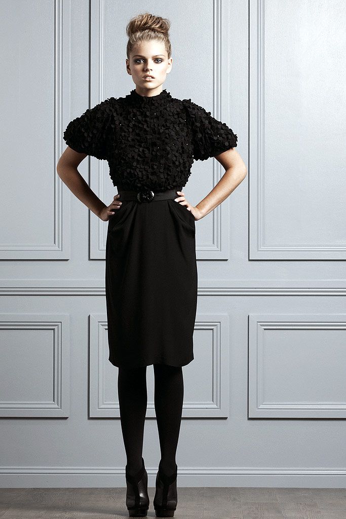 Collette Dinnigan F/W 10 Look 17