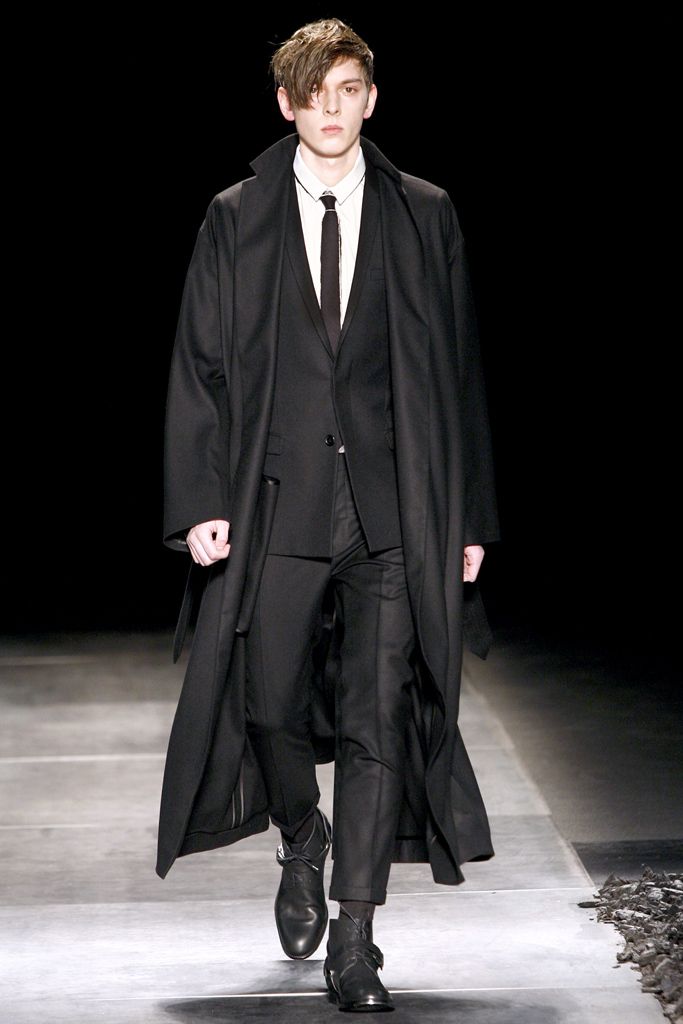 Christian Dior F/W 10 Menswear Look 15