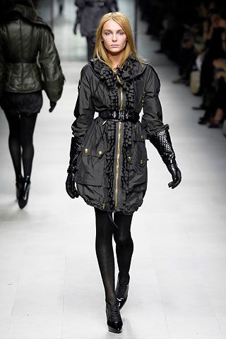 Burberry F/W 07 Look 85