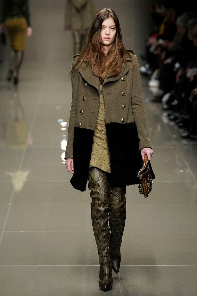 Burberry F/W 10 Look 74