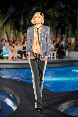 Chanel Resort 09 Look 313