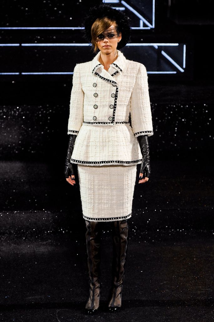 ivory tweed long-sleeve collared tailored buttoned textured jacket