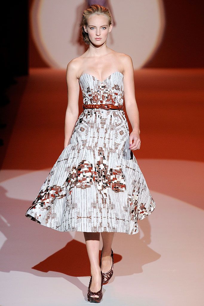 Carolina Herrera S/S 10 Look 86