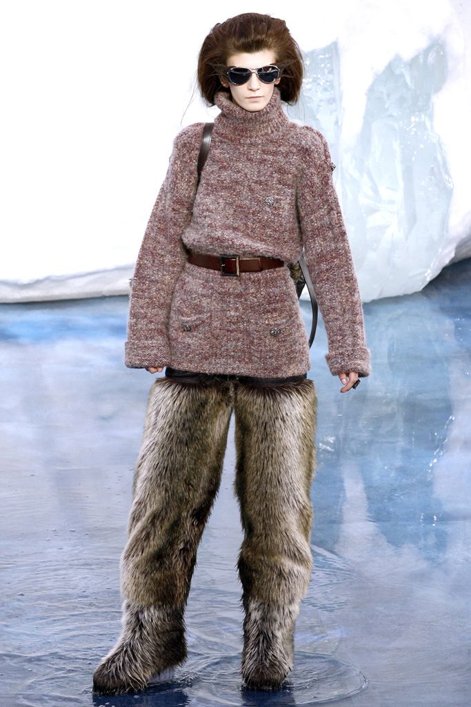 Chanel F/W 10 Look 198
