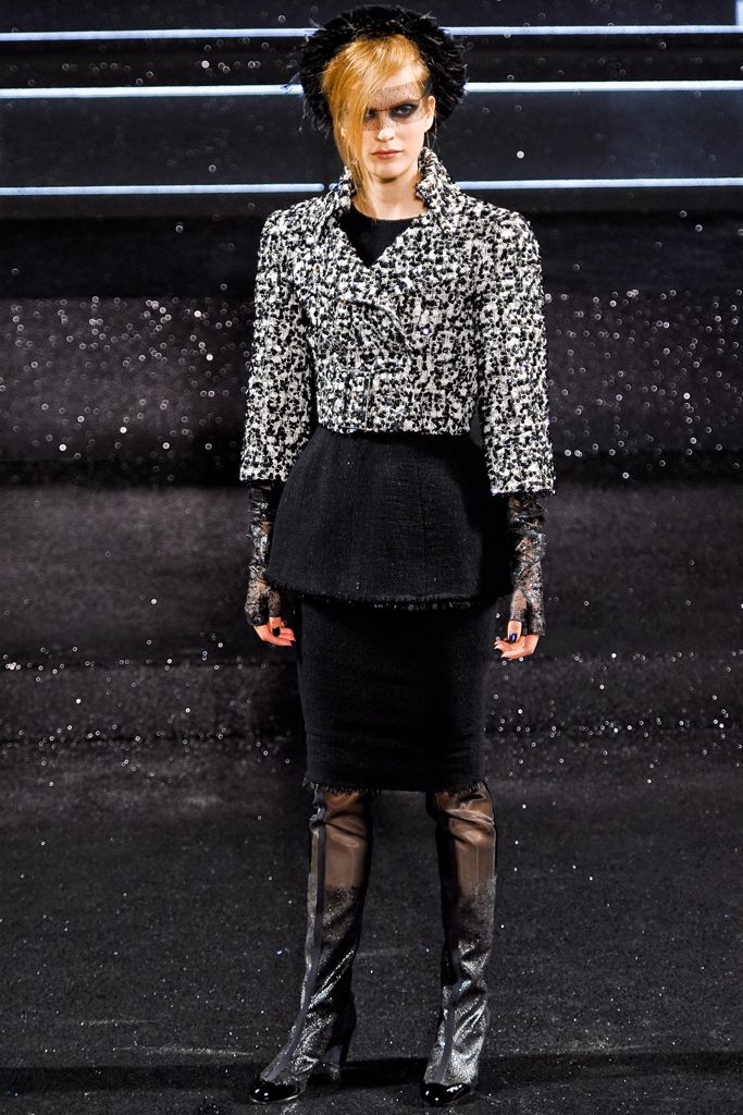Chanel F/W 11 Couture Look 42