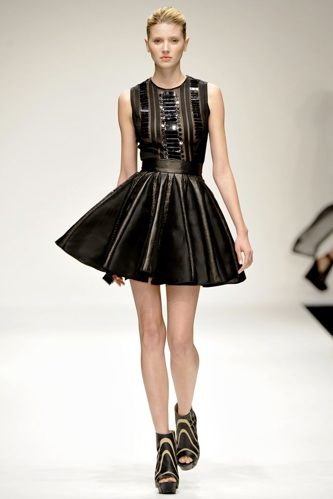 David Koma S/S 11 Look 23