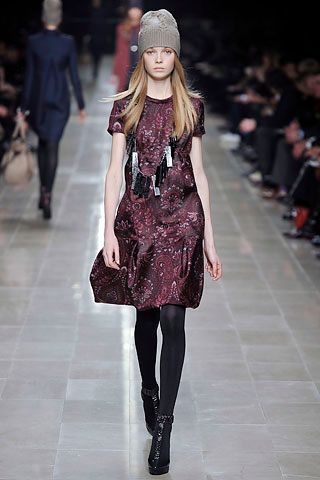 Burberry F/W 08 Look 134
