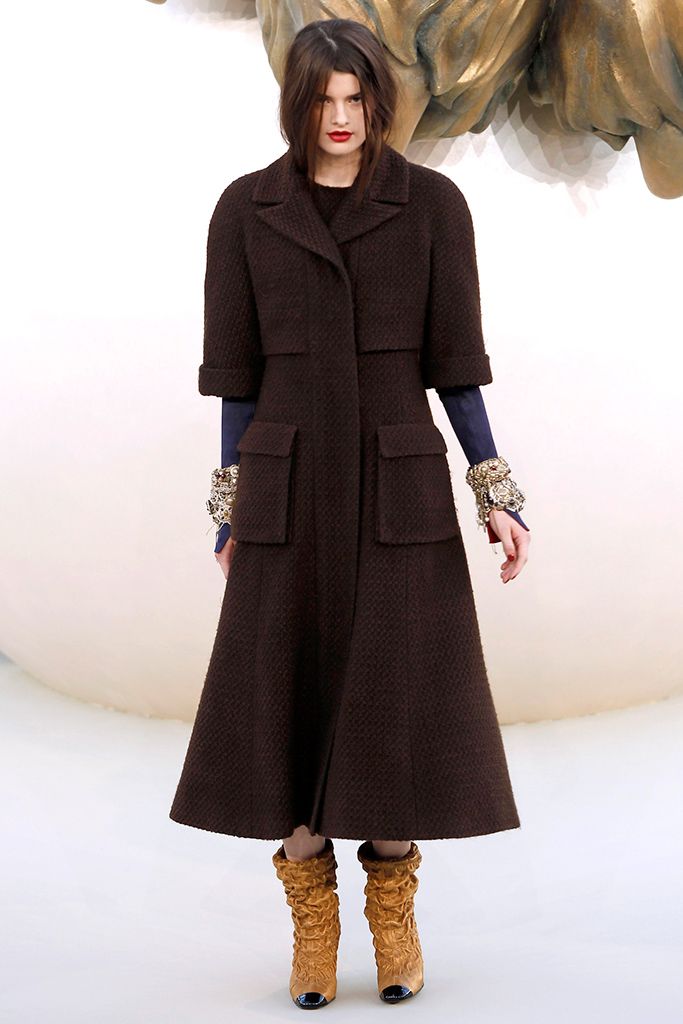 Chanel F/W 10 Couture Look 14