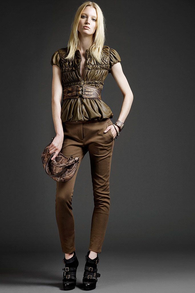 Burberry Resort 11 Look 75