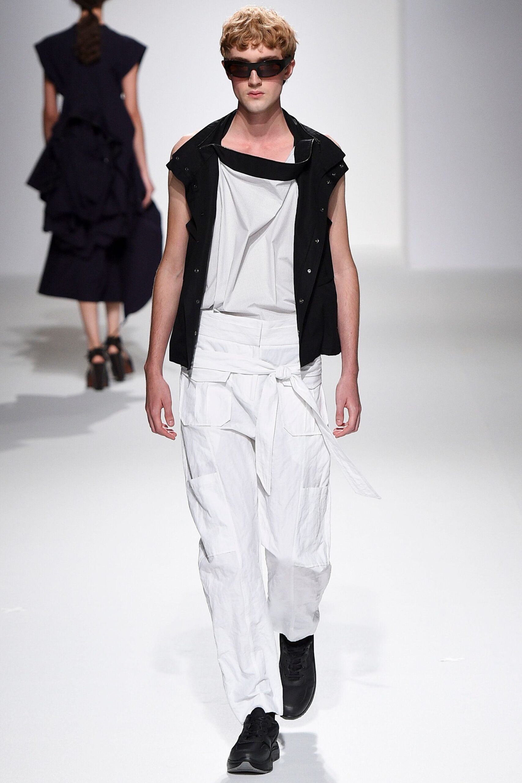 Chalayan S/S 17 Look 101