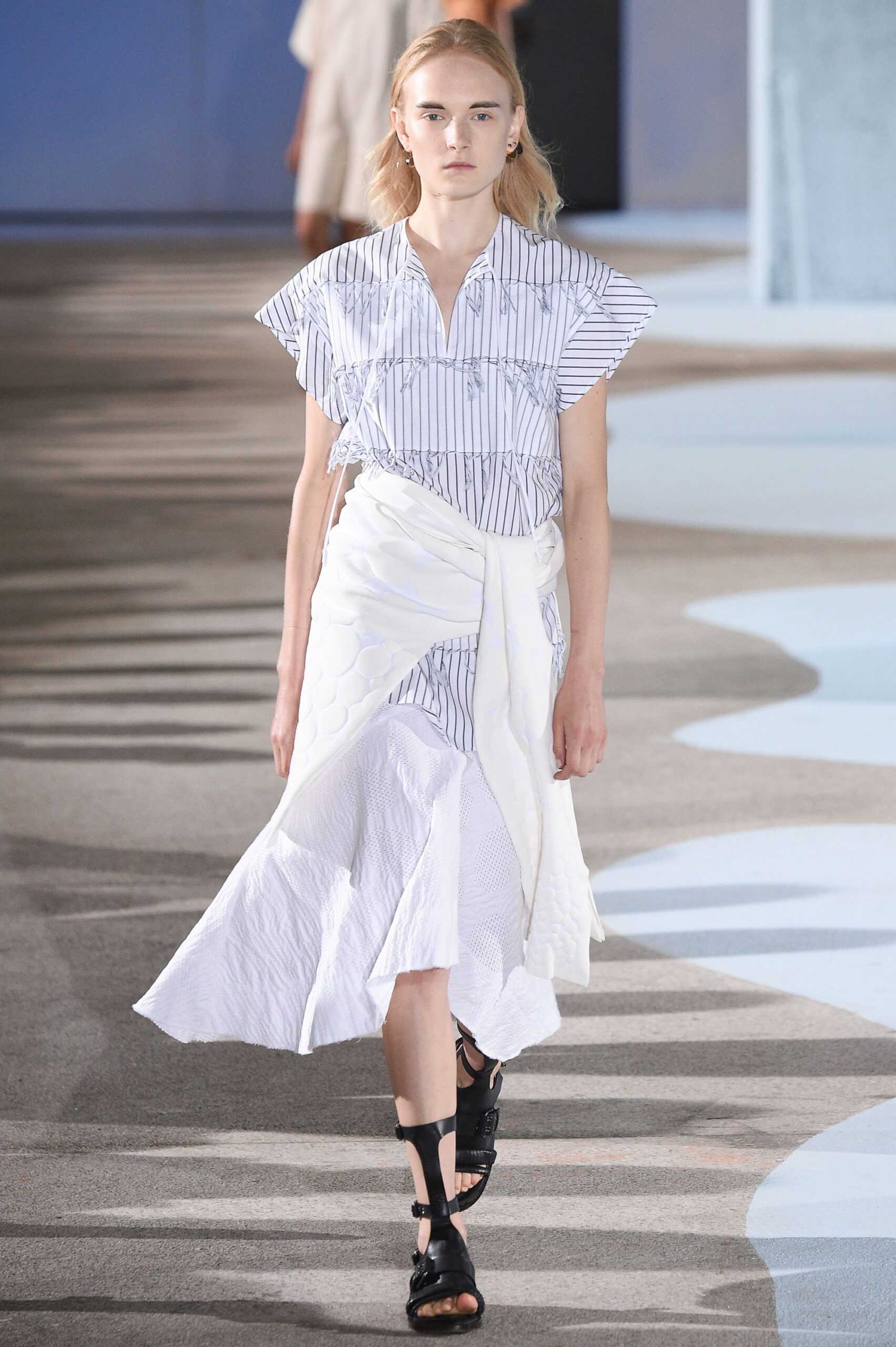 Cédric Charlier S/S 16 Look 134