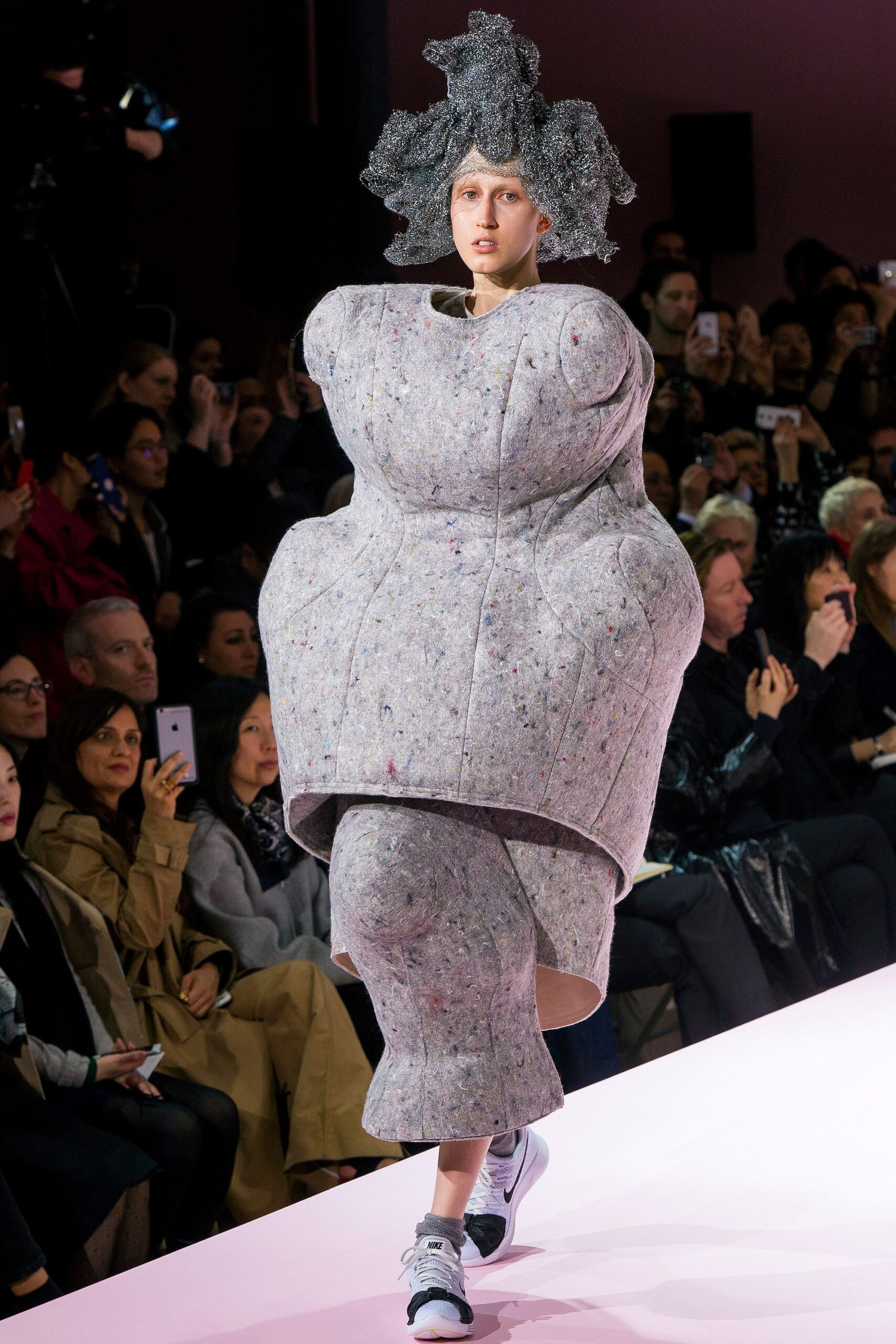 Comme des Garçons F/W 17 Look 53